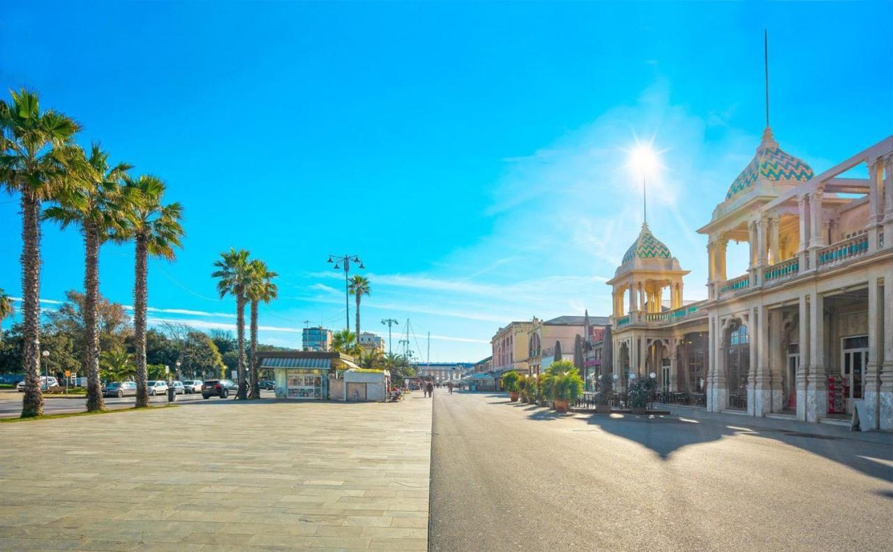 Casa Di Nicola Apartment Viareggio Exterior foto